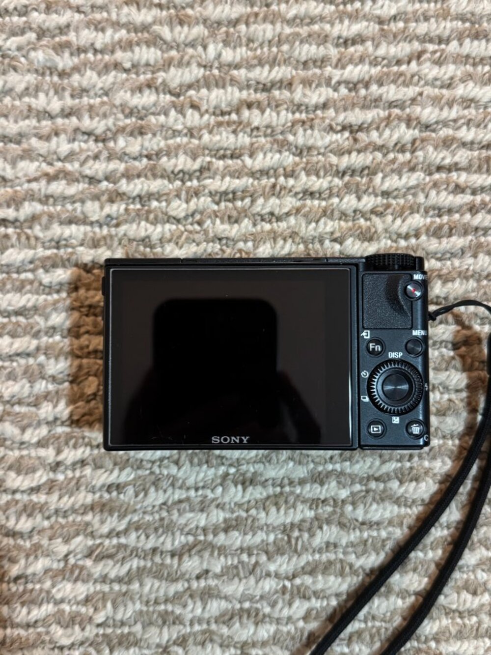 Sony Cyber-Shot DSC-RX100 V Camera - Picture 3 of 11